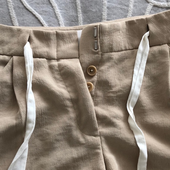 Wilfred beige shorts - Picture 2 of 6